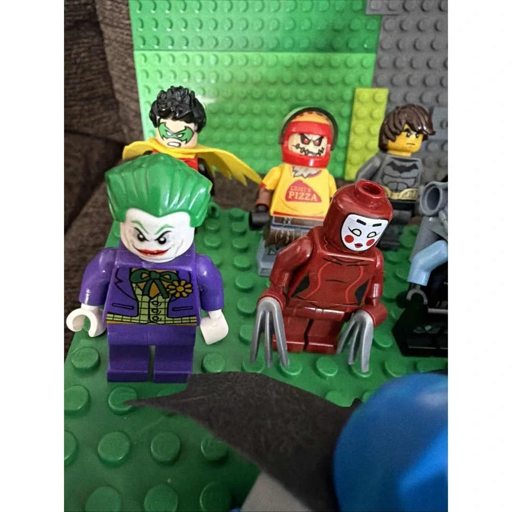 LEGO DC Super Heroes Minifigures Lot Batman Superman Robin Riddler Read